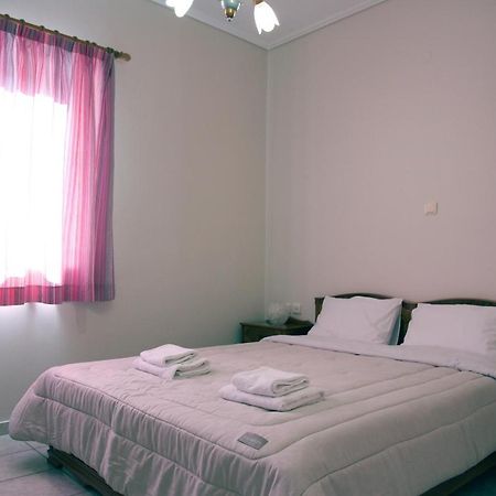 Modern Apartment In 칼라마타 외부 사진