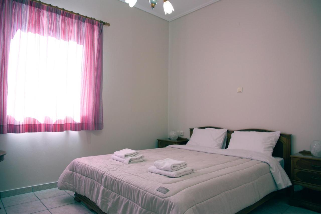 Modern Apartment In 칼라마타 외부 사진