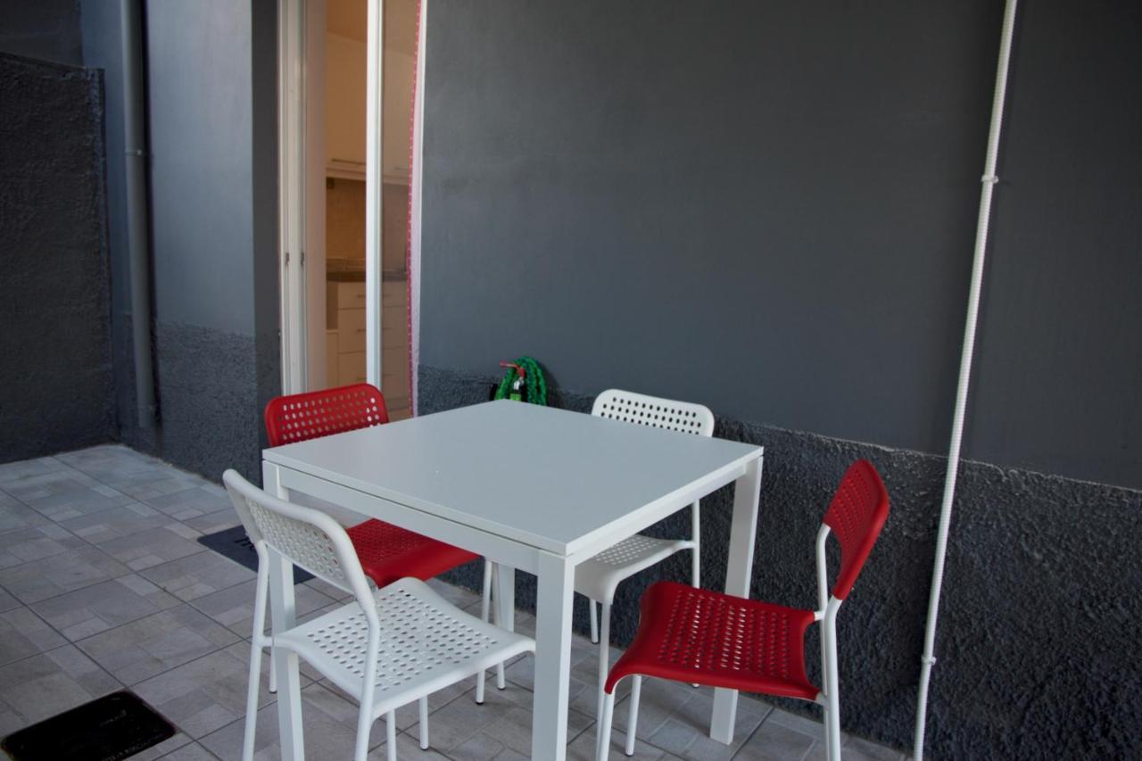 Modern Apartment In 칼라마타 외부 사진